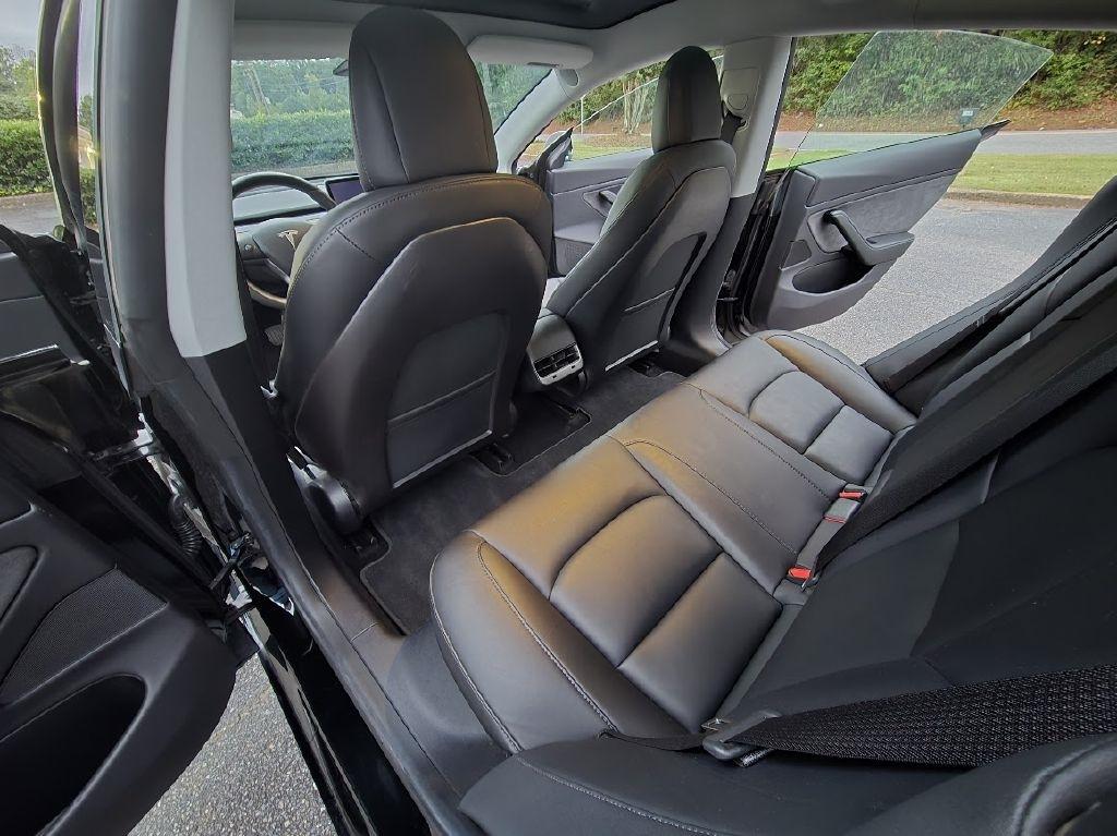 Tesla Model 3 Mid Range 2019
