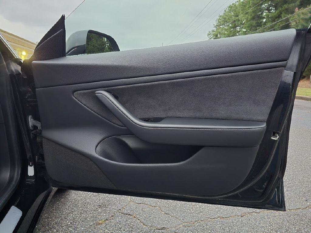 Tesla Model 3 Mid Range 2019