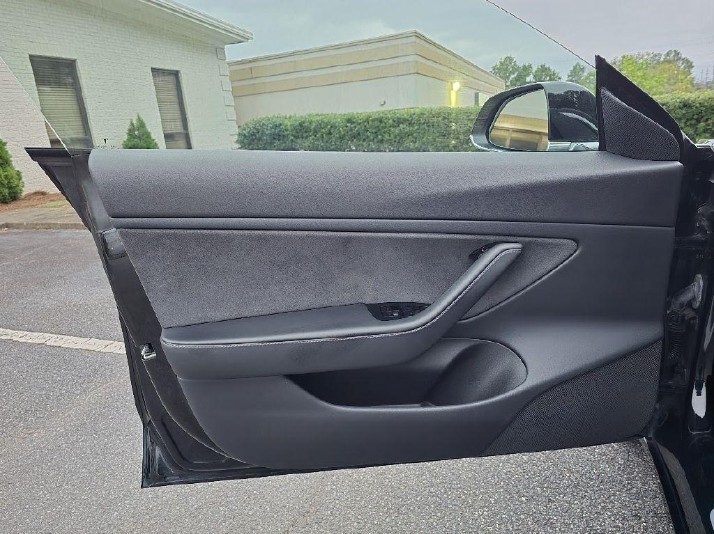 Tesla Model 3 Mid Range 2019