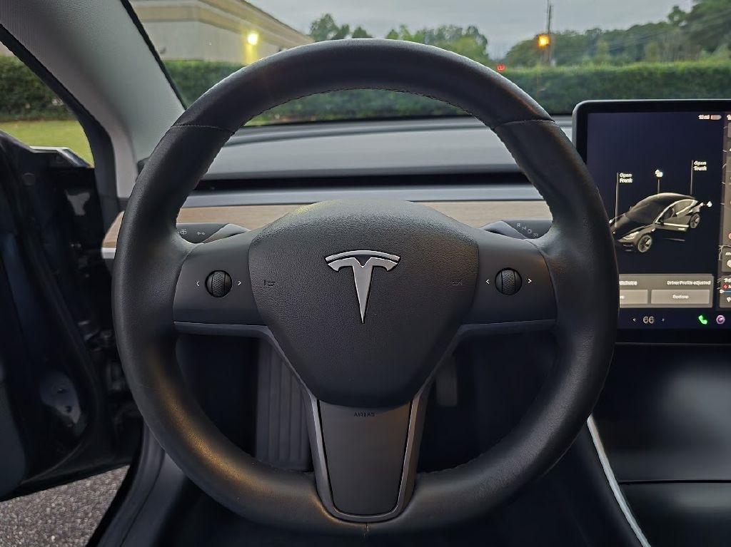 Tesla Model 3 Mid Range 2019