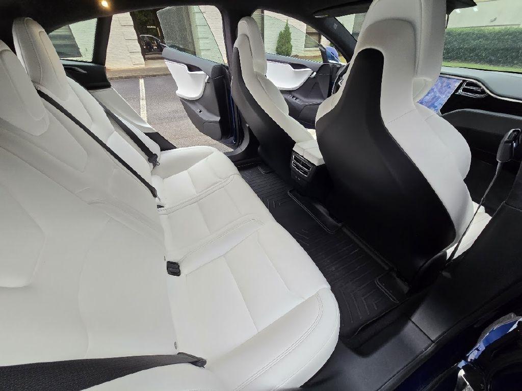 Tesla Model S 90D 2017