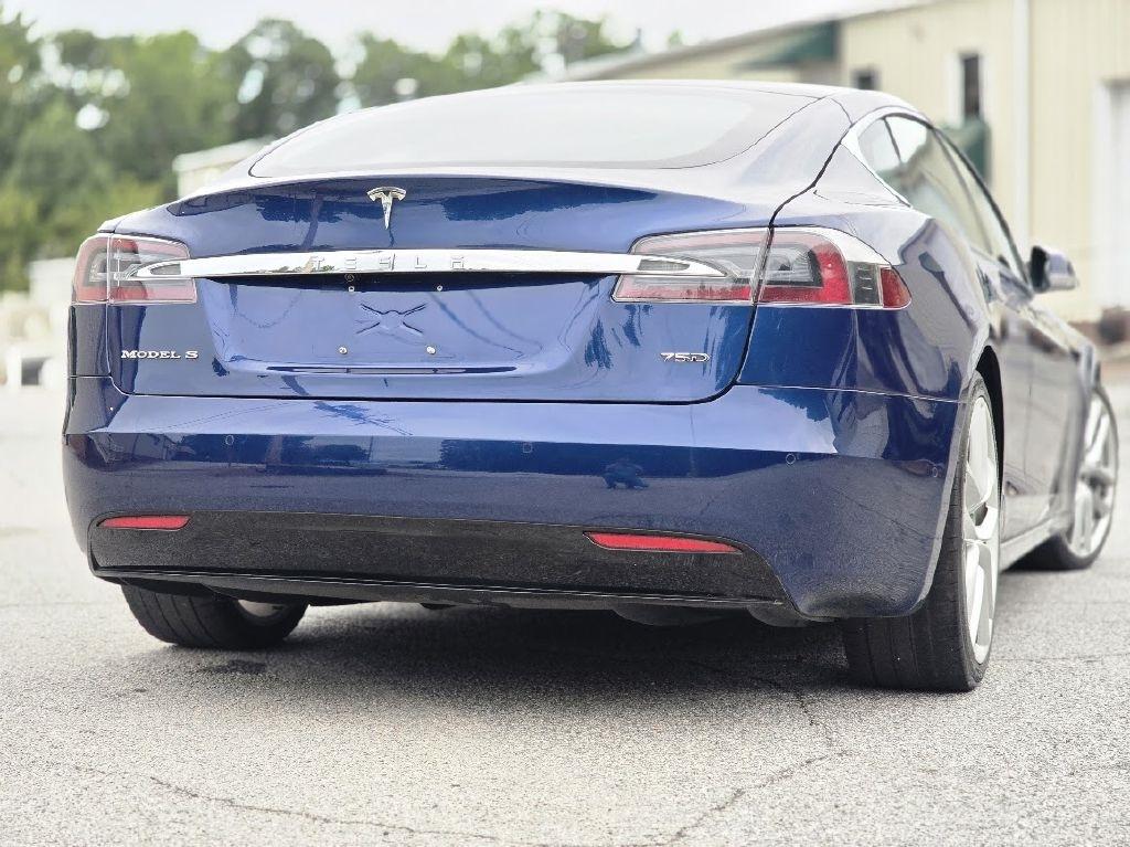 Tesla Model S 90D 2017
