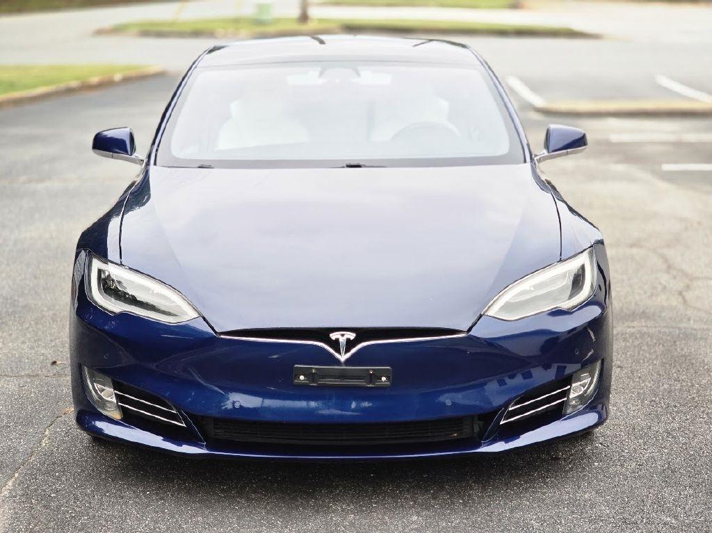 Tesla Model S 90D 2017