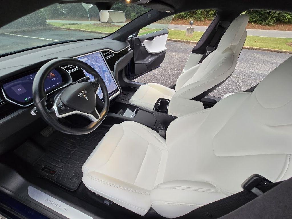 Tesla Model S 90D 2017