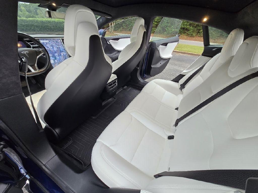 Tesla Model S 90D 2017