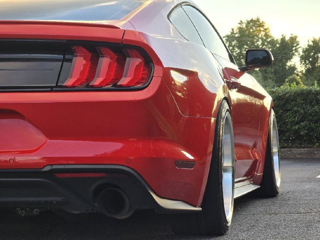 Ford Mustang EcoBoost Coupe 2021