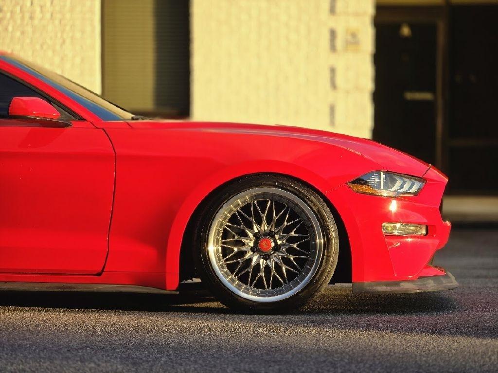 Ford Mustang EcoBoost Coupe 2021