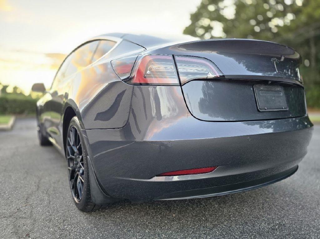 Tesla Model 3 Mid Range 2019