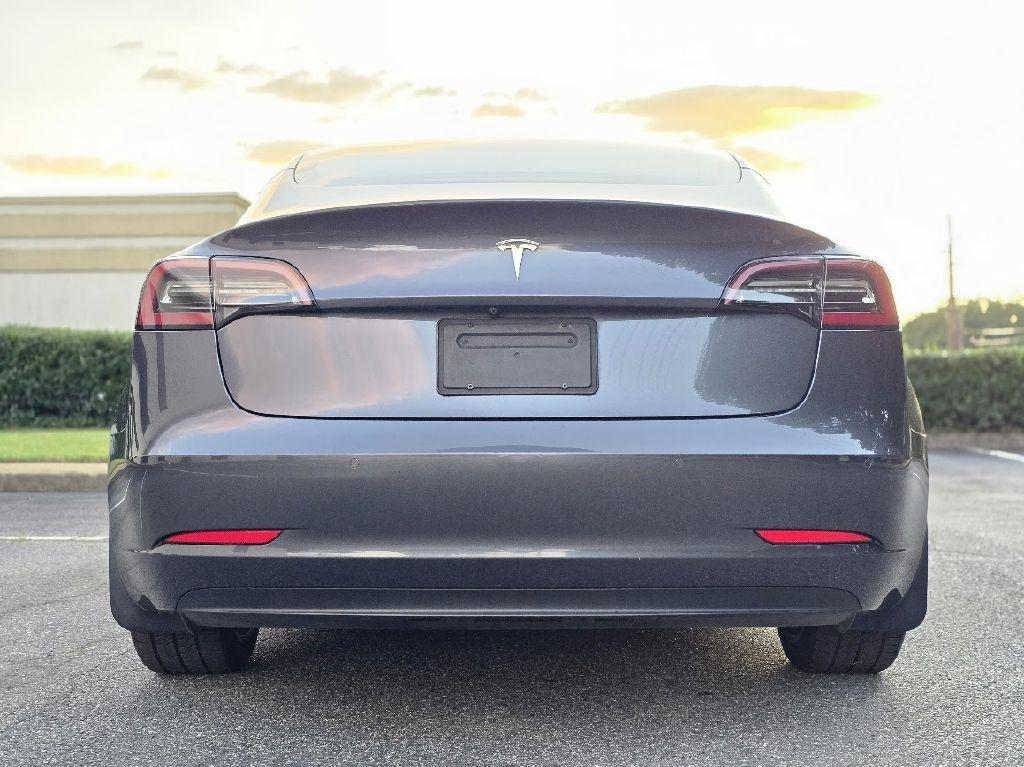 Tesla Model 3 Mid Range 2019
