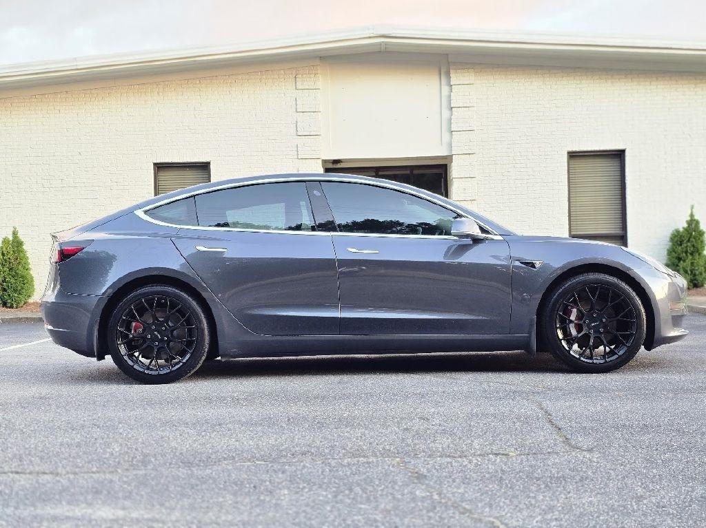 Tesla Model 3 Mid Range 2019