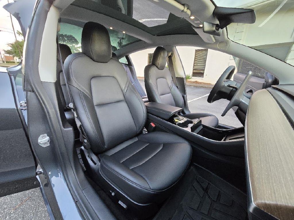 Tesla Model 3 Mid Range 2019