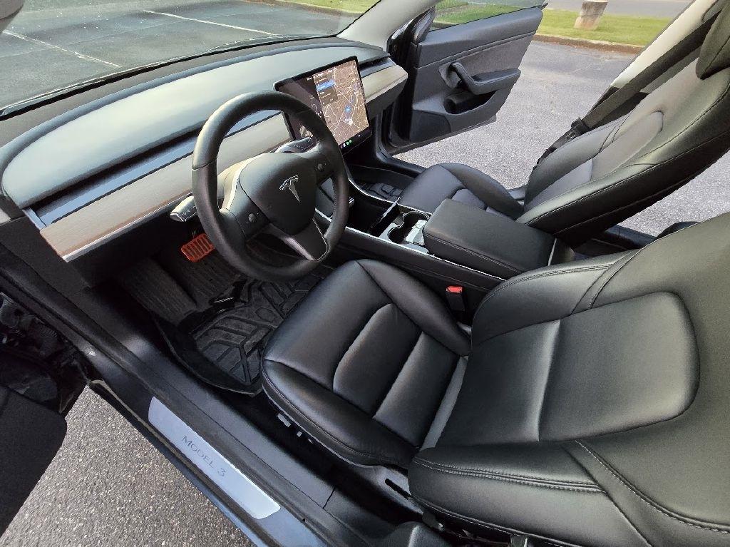 Tesla Model 3 Mid Range 2019