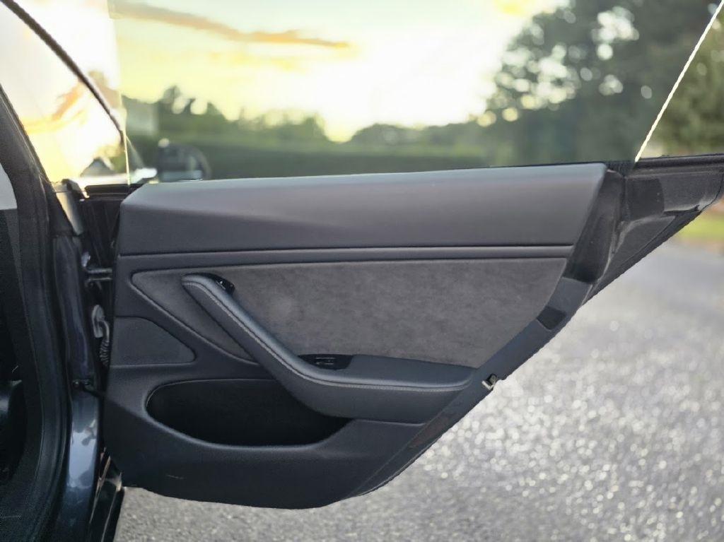 Tesla Model 3 Mid Range 2019