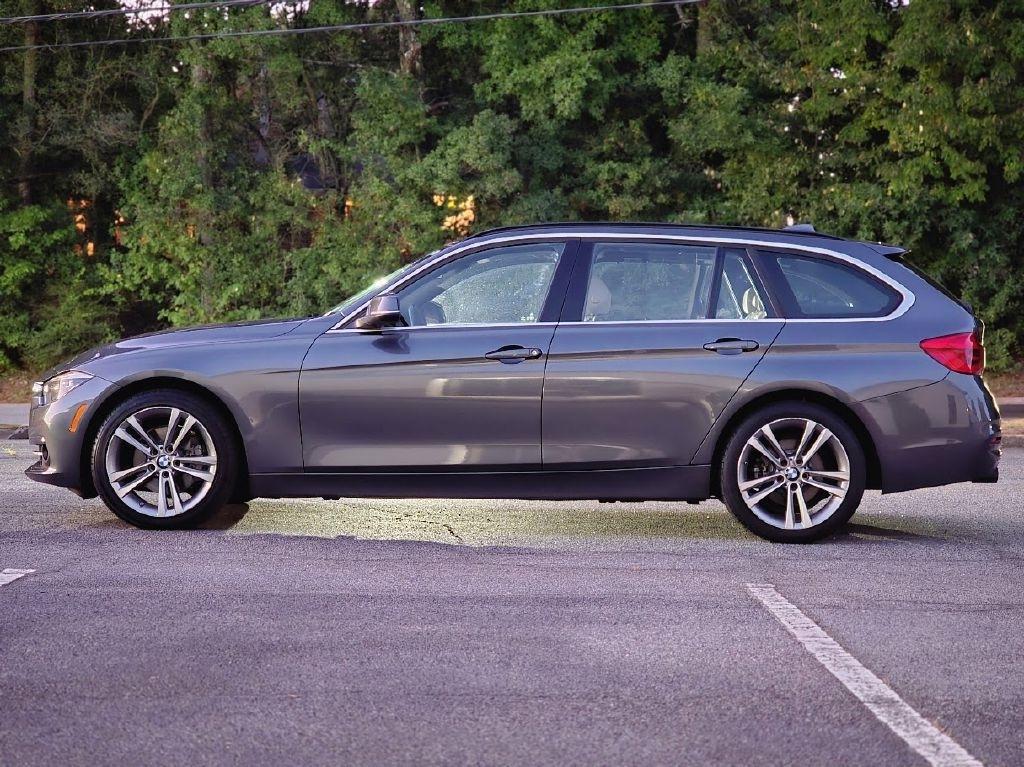 BMW 3-Series Sport Wagon 330i xDrive SULEV 2017