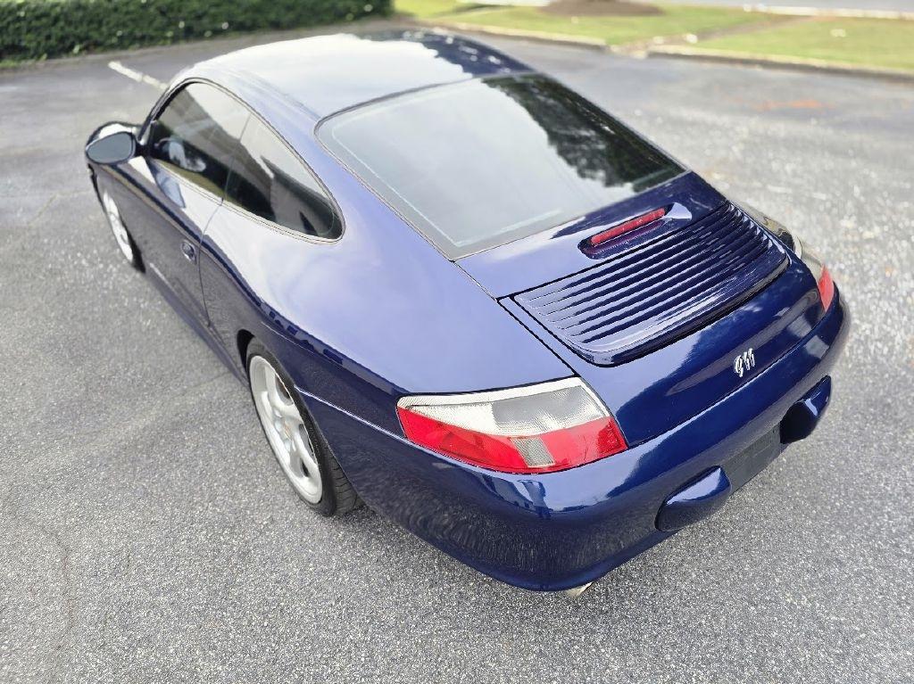 Porsche 911 Carrera 4S 2002