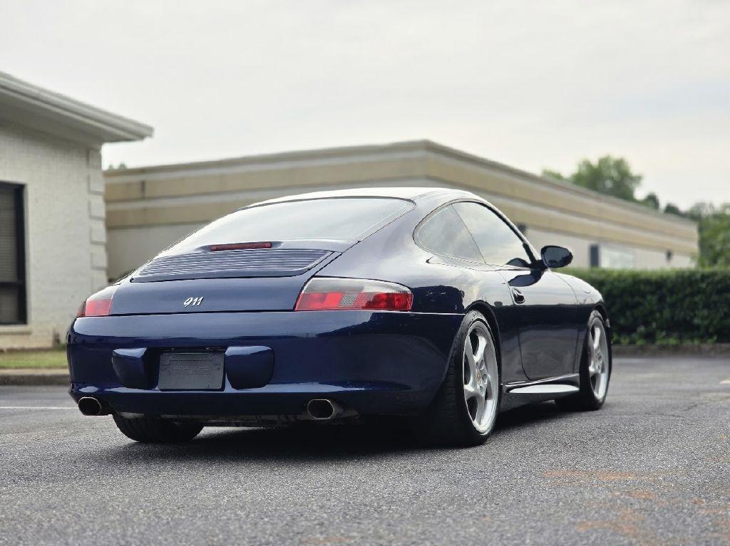 Porsche 911 Carrera 4S 2002