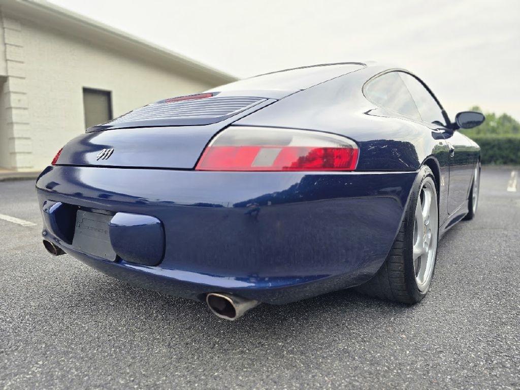 Porsche 911 Carrera 4S 2002