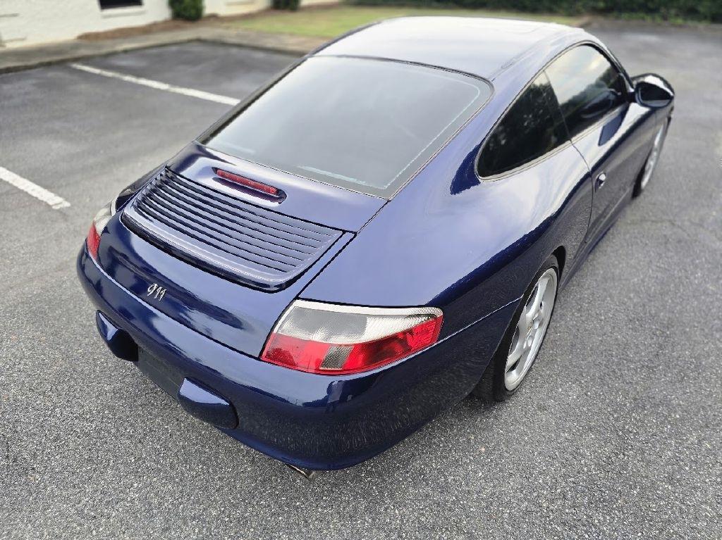 Porsche 911 Carrera 4S 2002