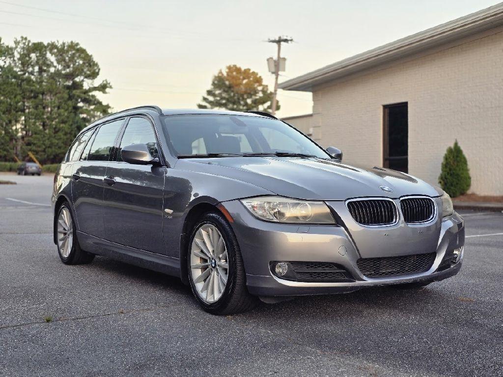 BMW 3-Series Sport Wagon 328i xDrive 2011