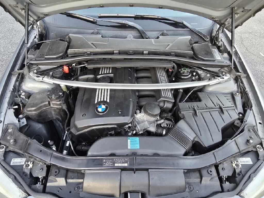 BMW 3-Series Sport Wagon 328i xDrive 2011