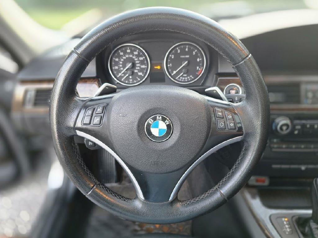 BMW 3-Series Sport Wagon 328i xDrive 2011