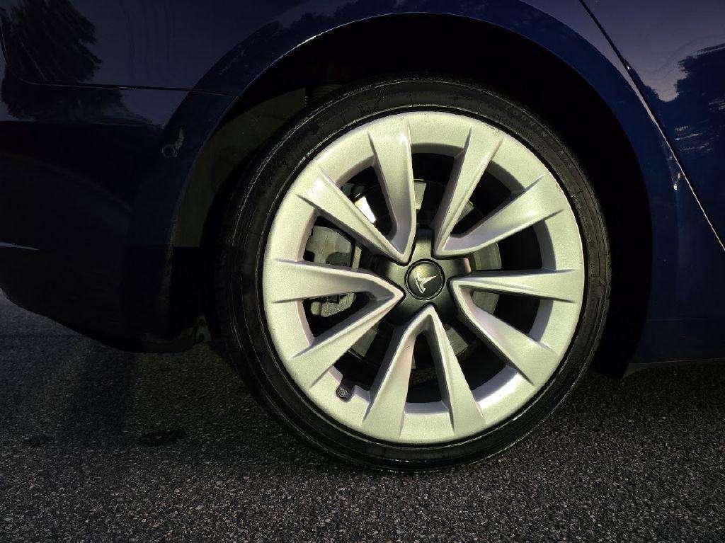 Tesla Model 3 Mid Range 2019