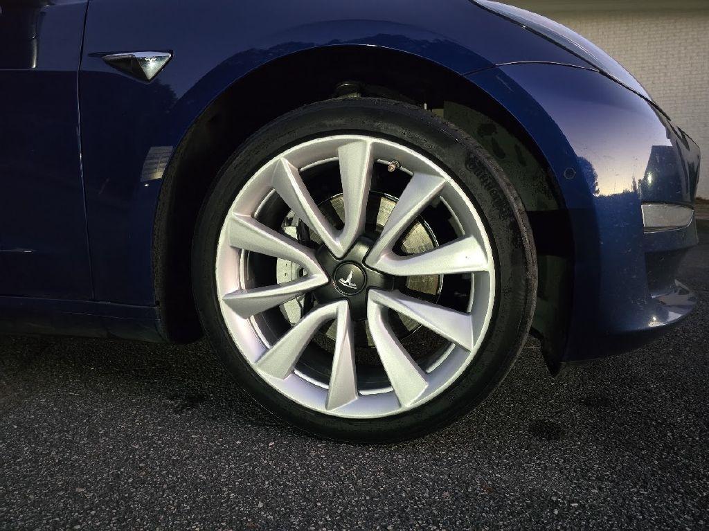 Tesla Model 3 Mid Range 2019
