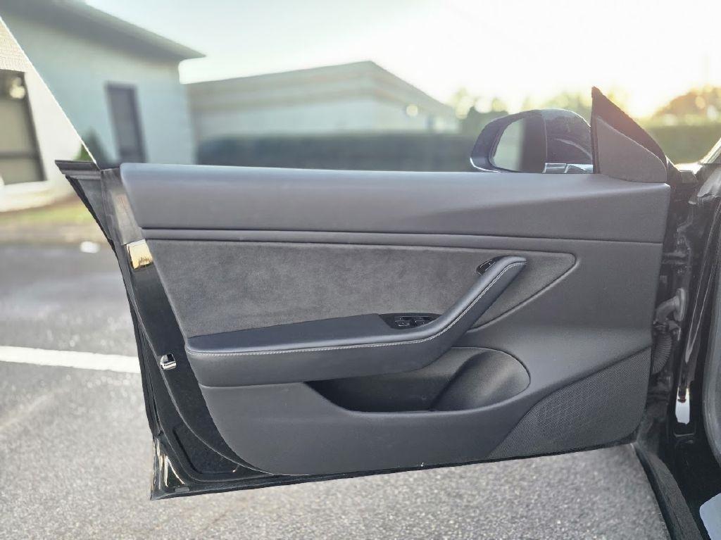 Tesla Model 3 Long Range 2019