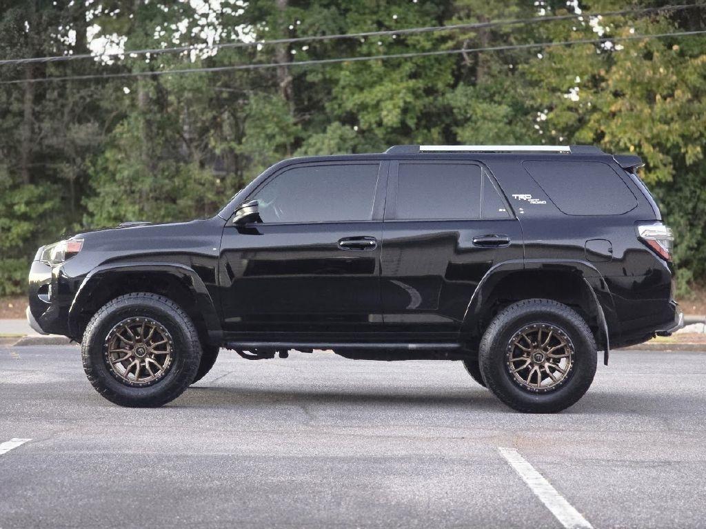 Toyota 4Runner SR5 4WD 2018