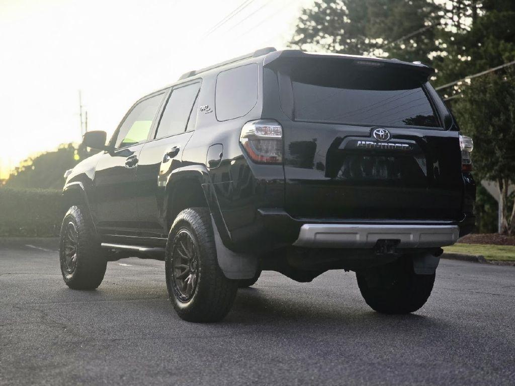 Toyota 4Runner SR5 4WD 2018