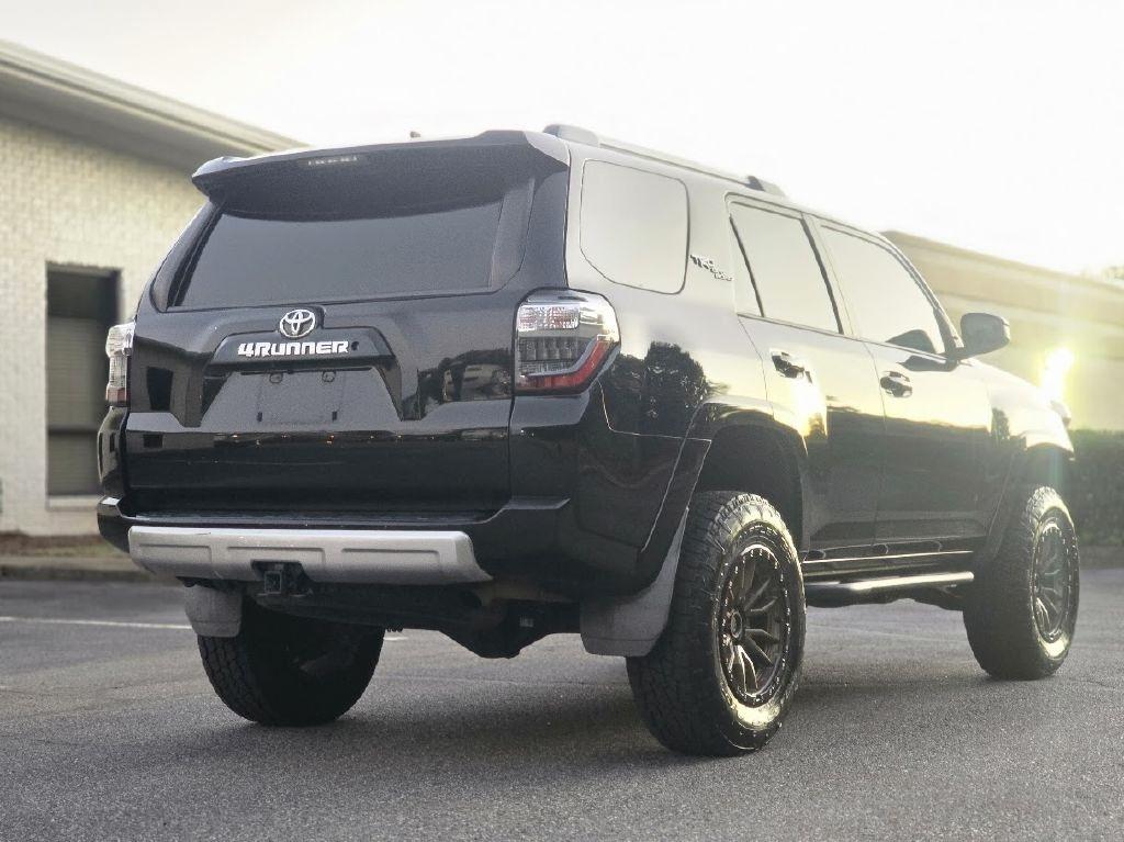 Toyota 4Runner SR5 4WD 2018