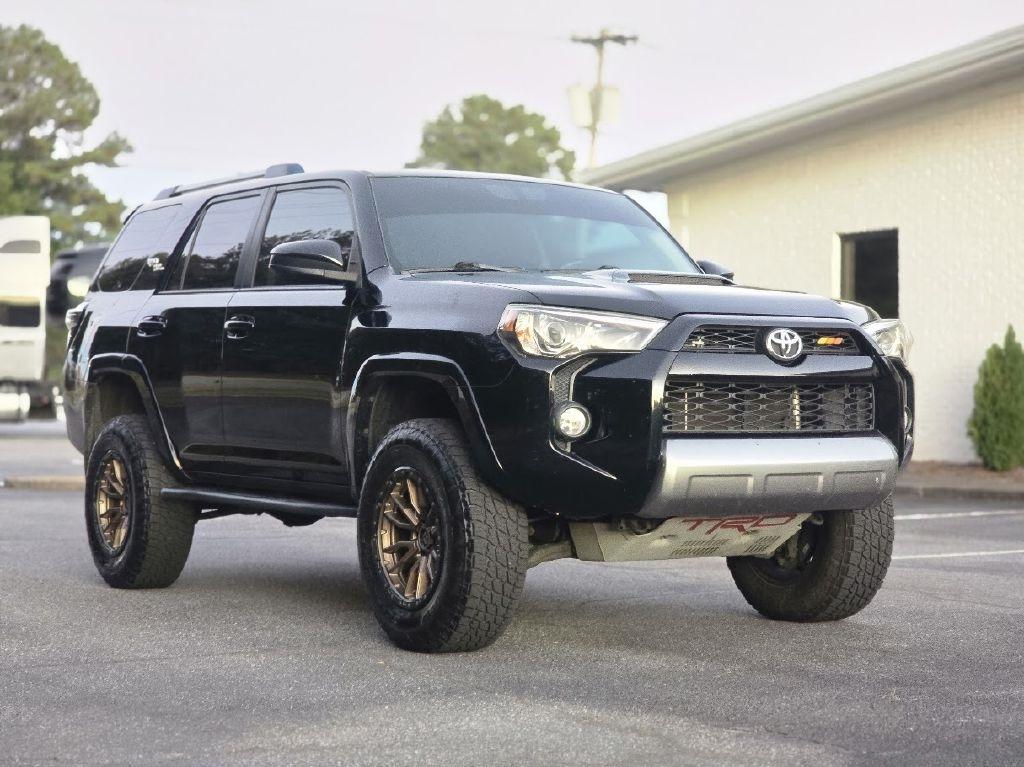 Toyota 4Runner SR5 4WD 2018