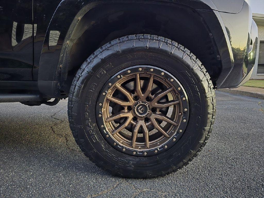Toyota 4Runner SR5 4WD 2018