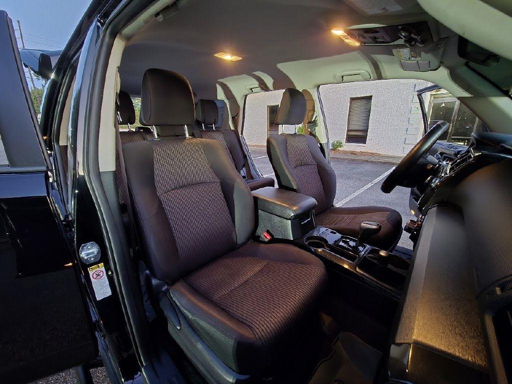 Toyota 4Runner SR5 4WD 2018