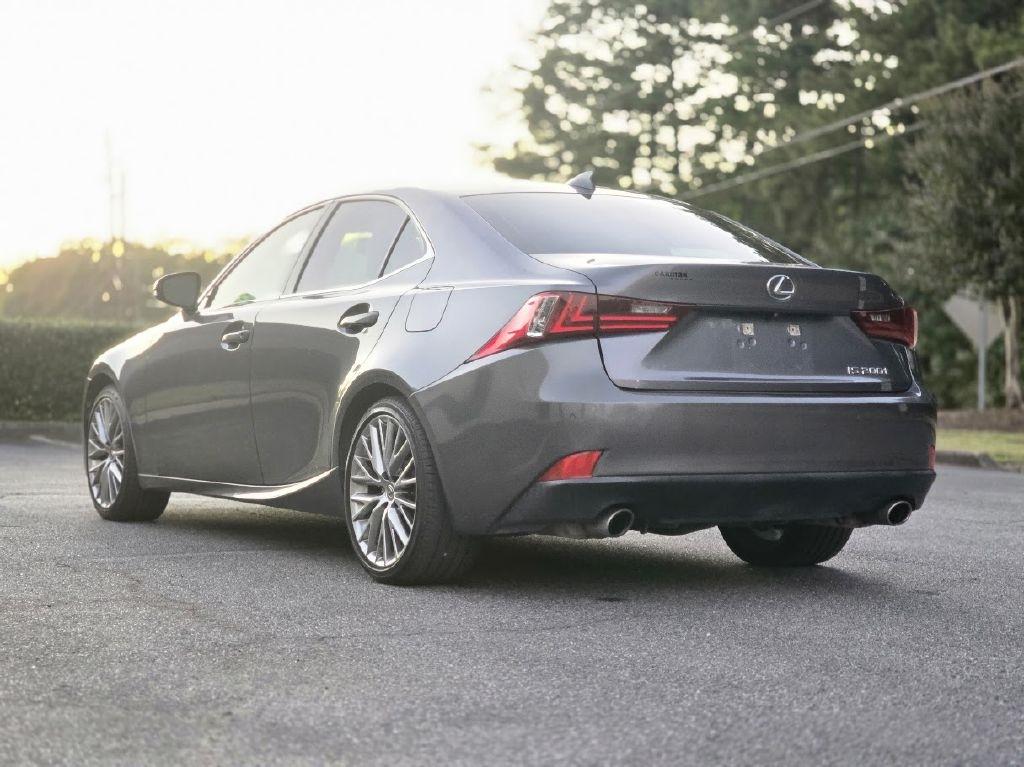 Lexus IS 200t 2016