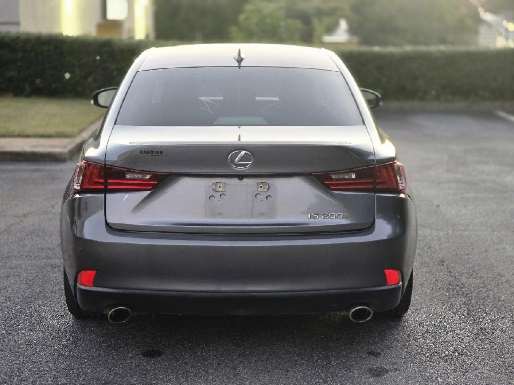 Lexus IS 200t 2016