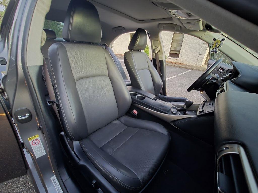 Lexus IS 200t 2016