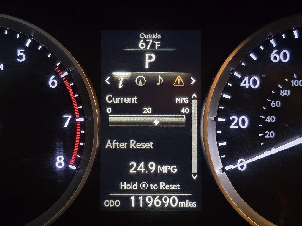 Lexus IS 200t 2016