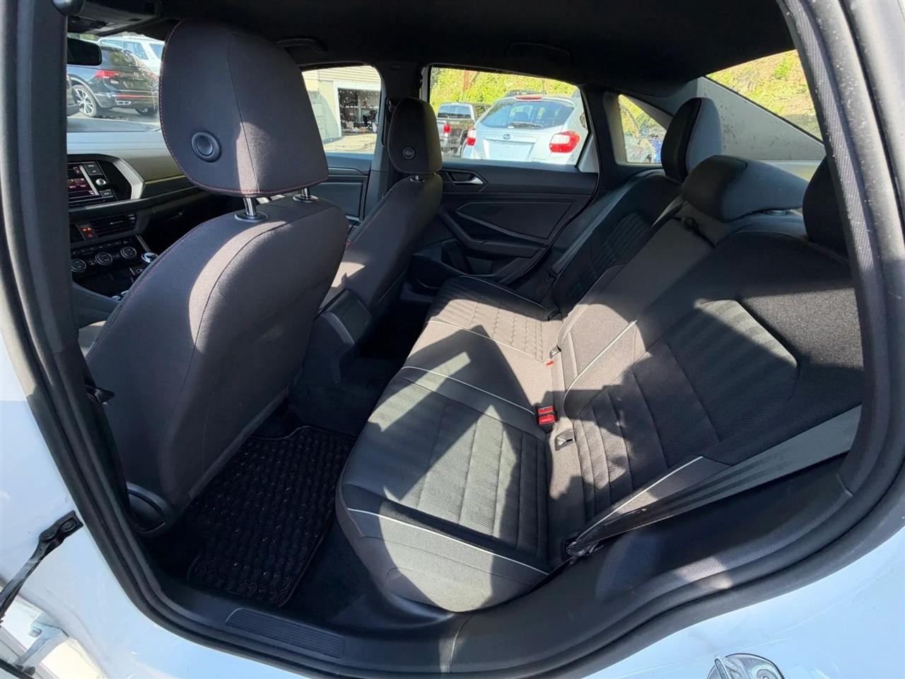 Volkswagen Jetta  2019