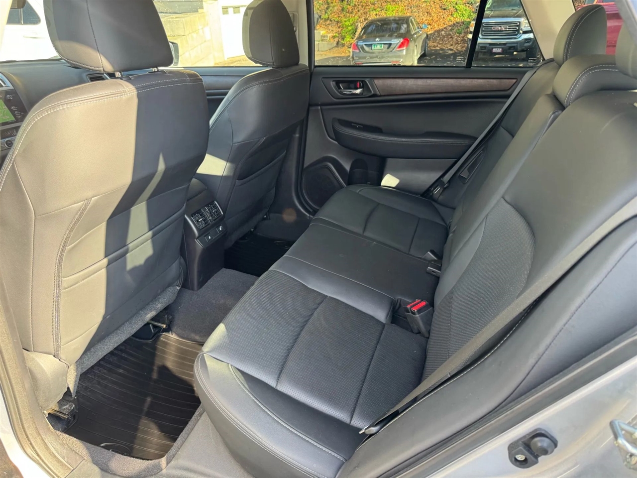 Subaru Outback  2017