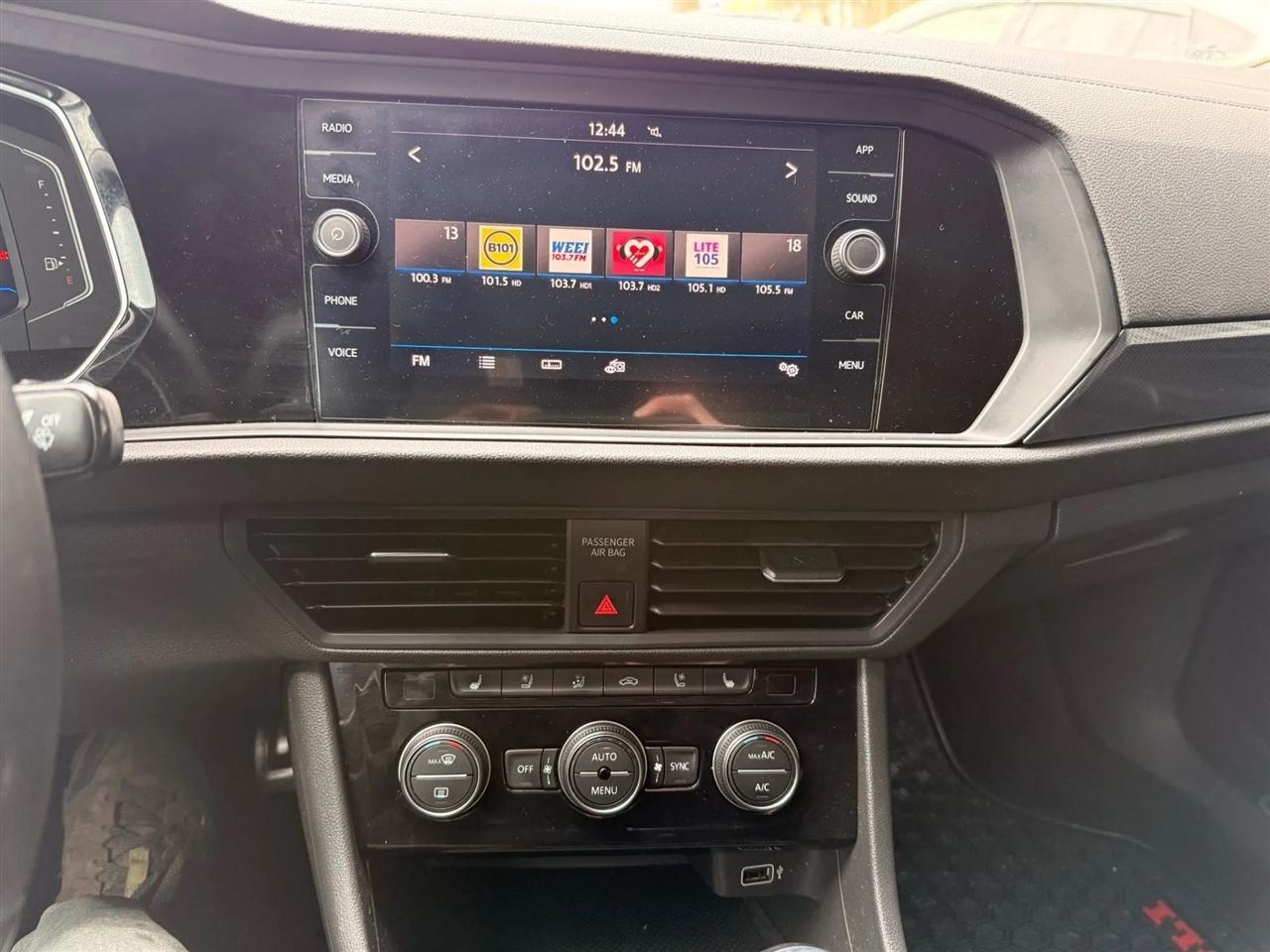 Volkswagen Jetta  2019