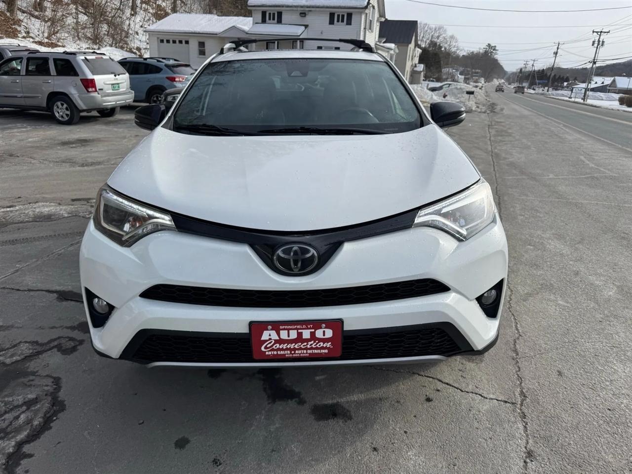 Toyota RAV4  2018