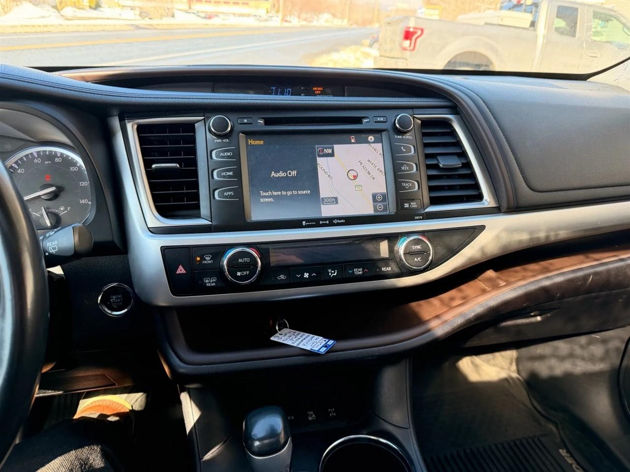 Toyota Highlander  2017