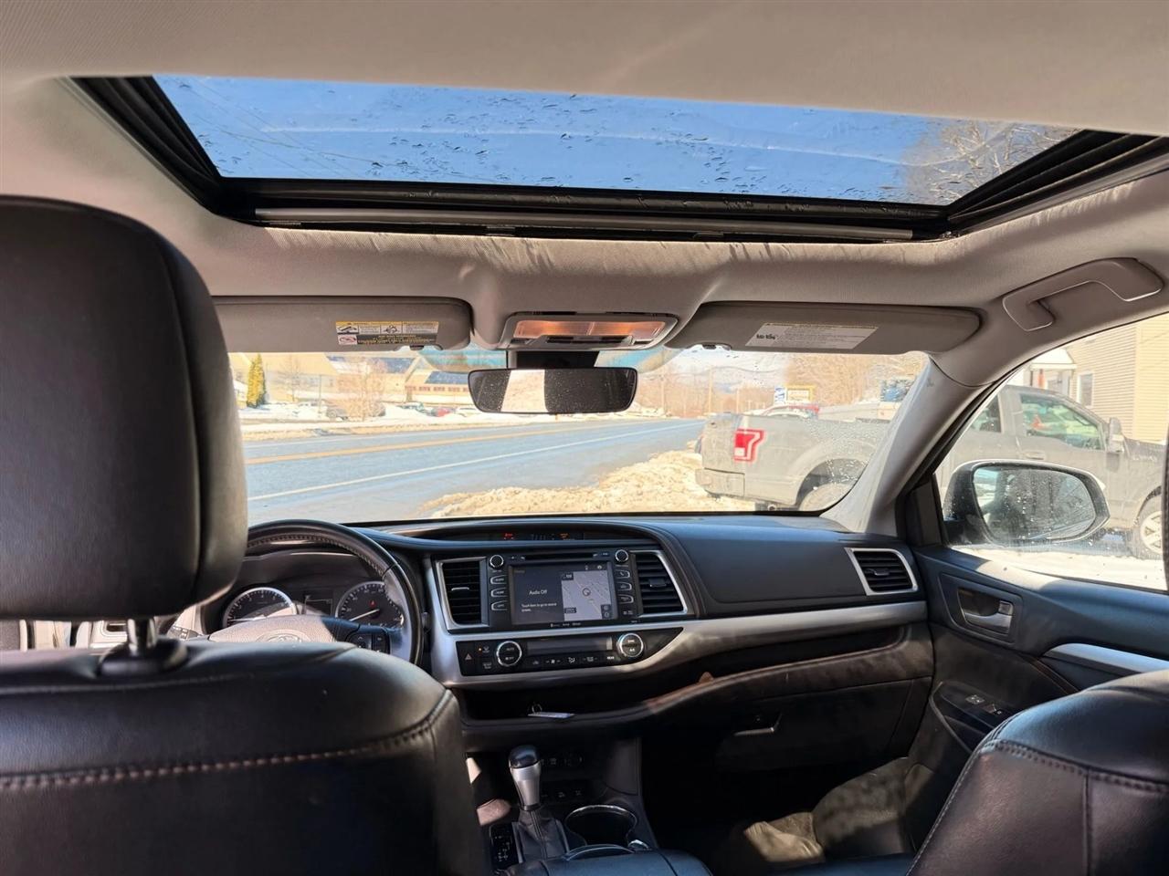 Toyota Highlander  2017