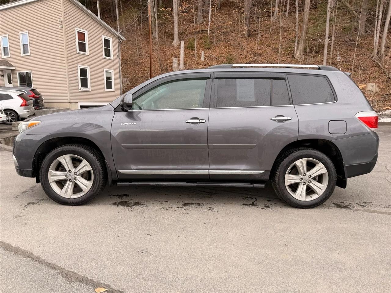 Toyota Highlander  2012