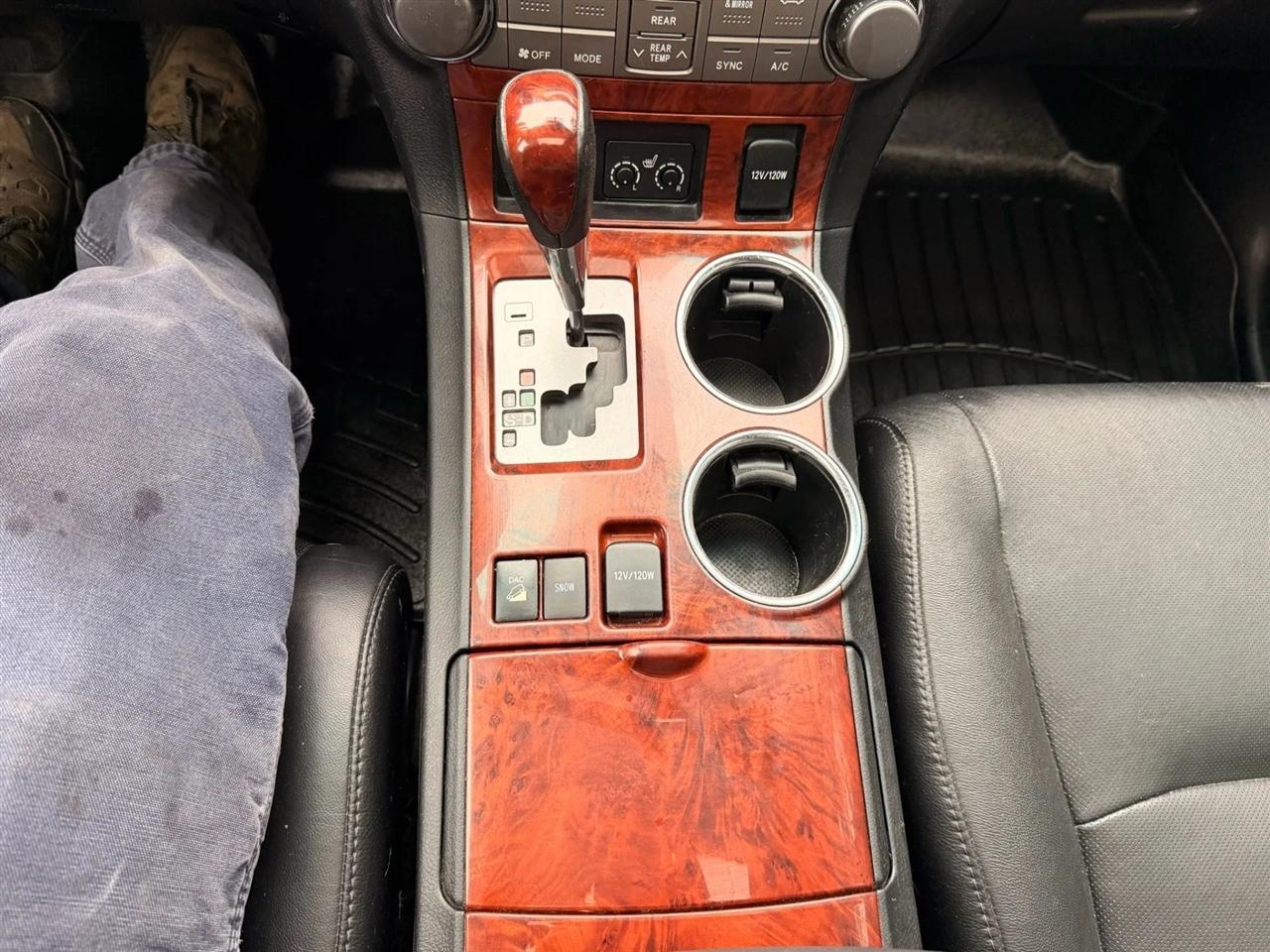 Toyota Highlander  2012