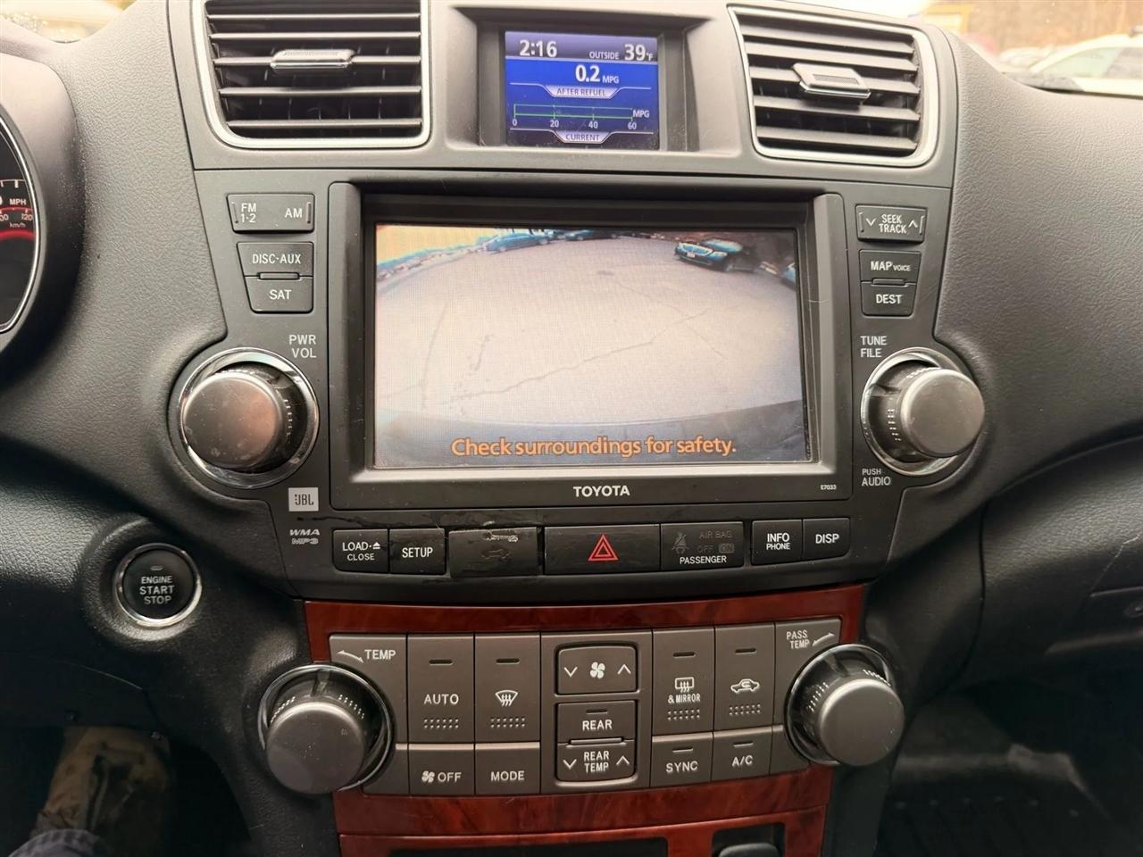 Toyota Highlander  2012