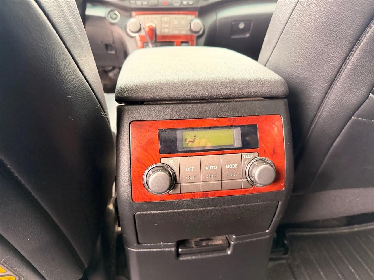 Toyota Highlander  2012