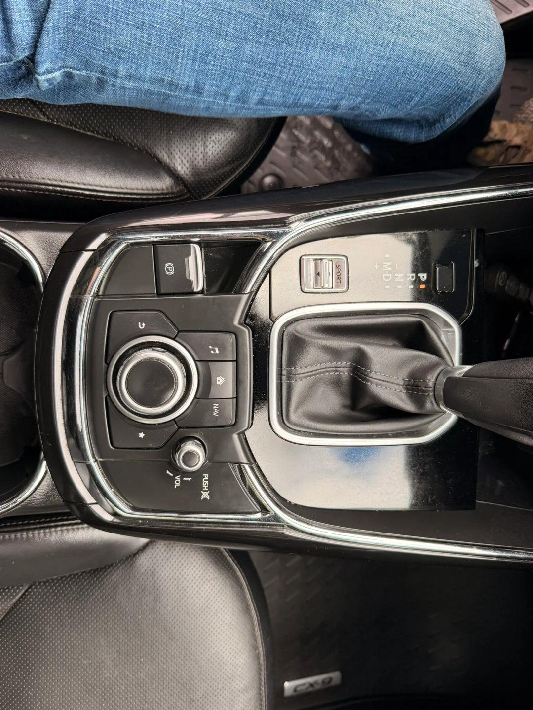 Mazda CX-9  2017
