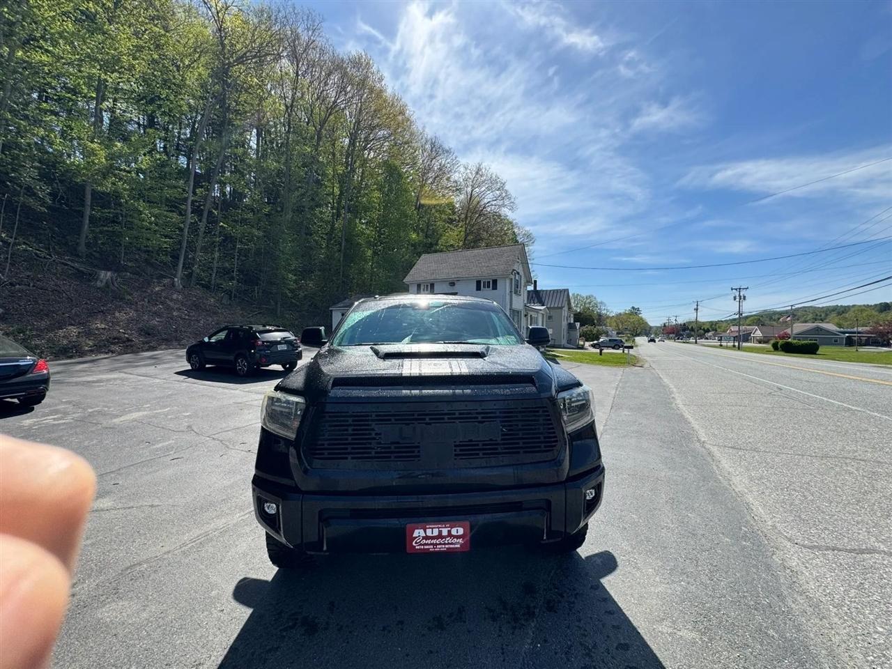 Toyota Tundra  2018